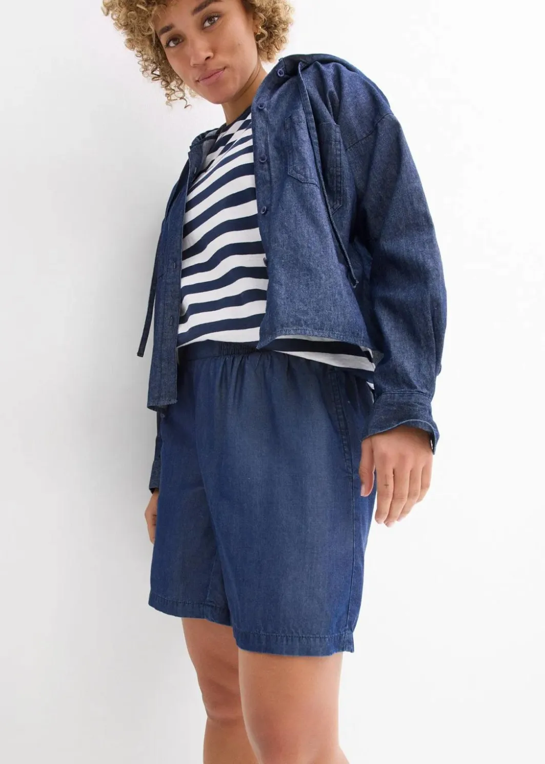 Damen bonprix Bekleidung·Outdoorbekleidung|Bekleidung·Kleider|Schlupf-Shorts mit Smockbund