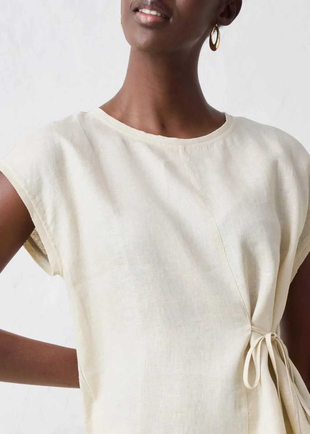 New Shirt aus reinem Leinen mit Webbesatz Damen Premium|Shirts & Tops