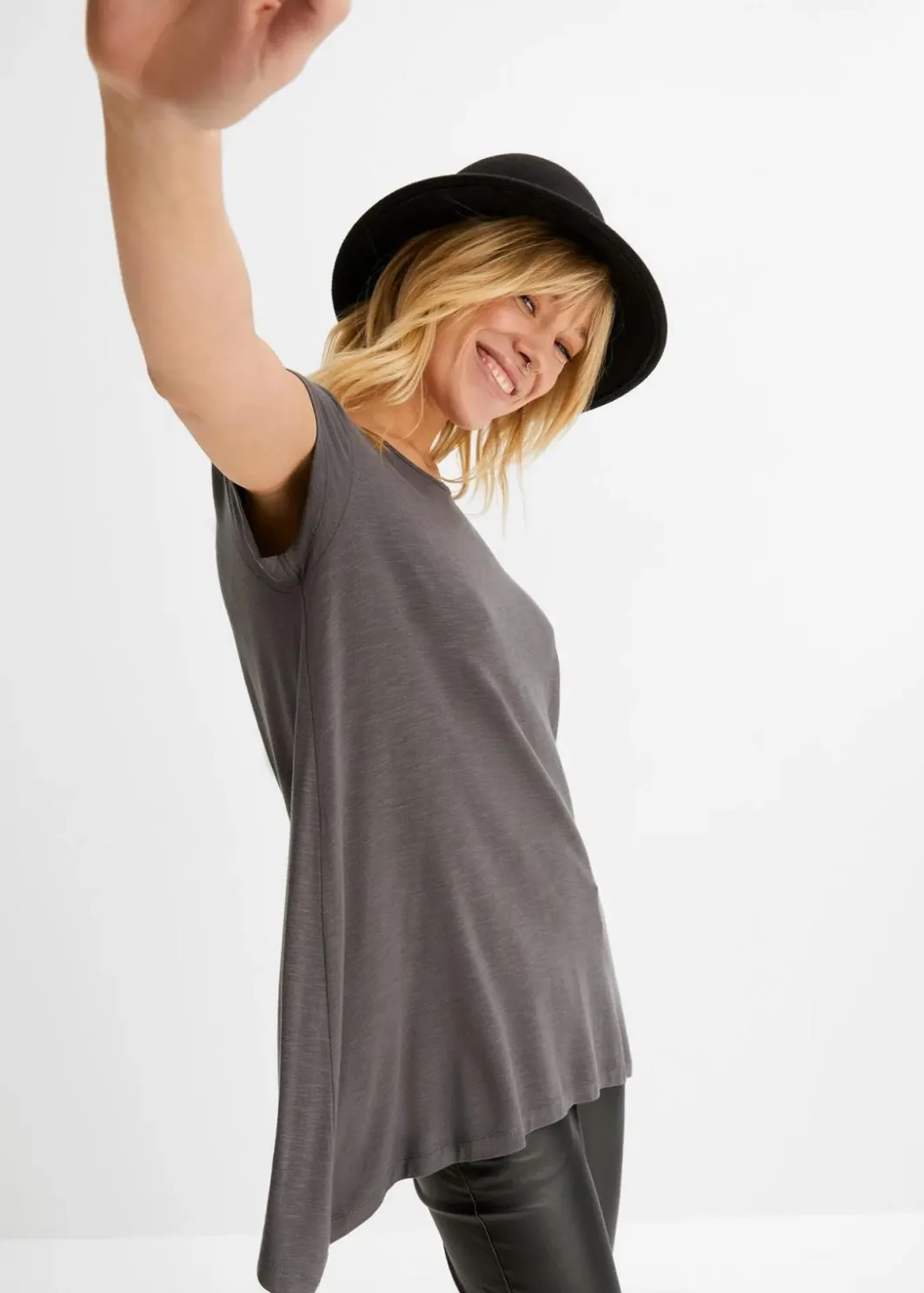Damen bonprix Shirts & Tops|Nachhaltigere Materialien|Shirt in asymmetrischer Länge