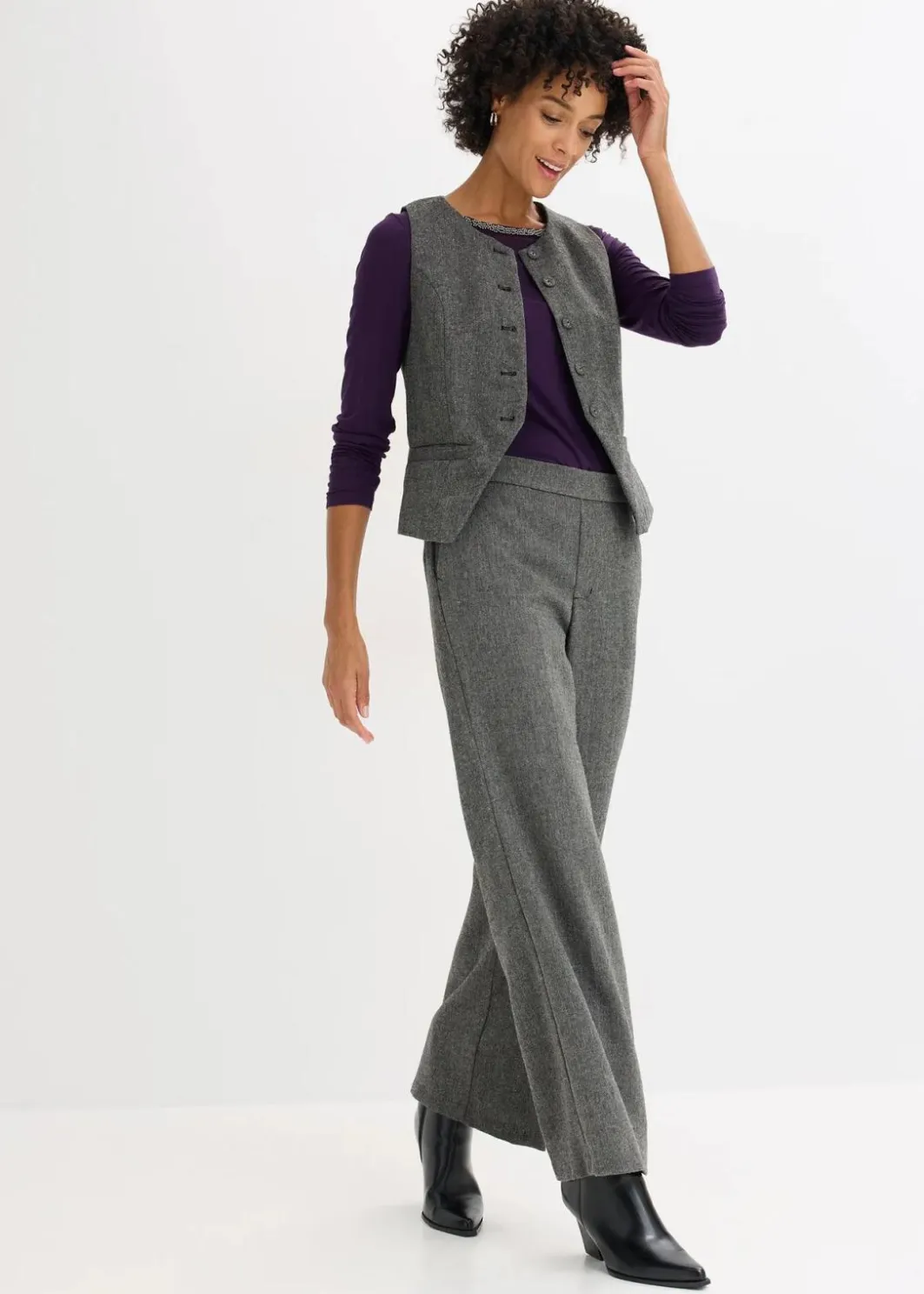 Online Shirt mit Mesheinsatz und Glitzersteinchen Damen Shirts & Tops|Nachhaltigere Materialien