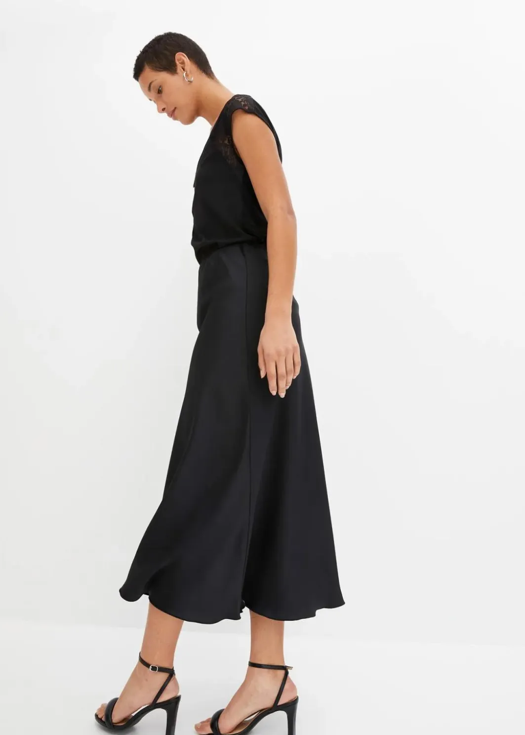 Damen bonprix Nachhaltigere Materialien|Shirts & Tops|Shirt mit Spitzeneinsatz