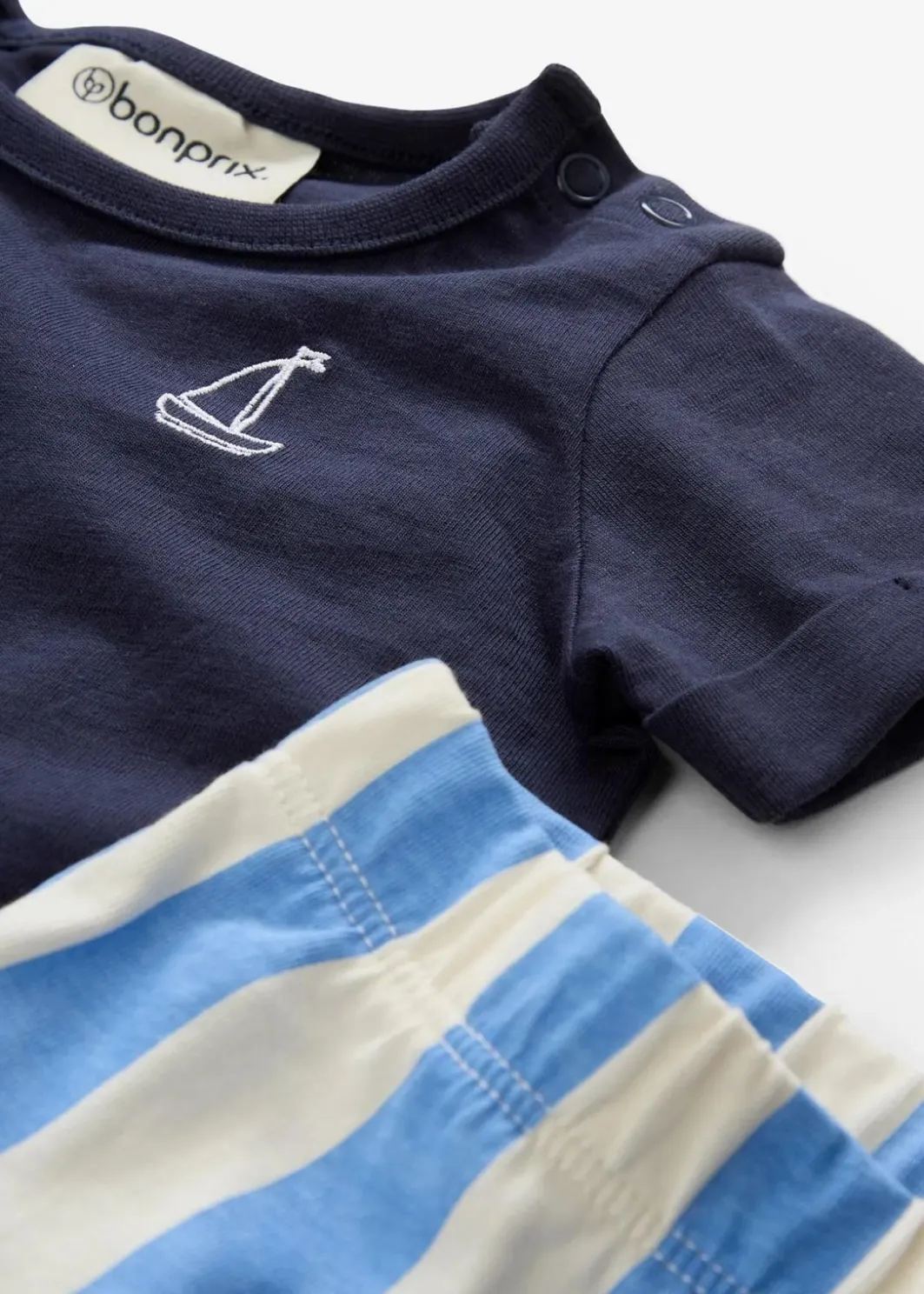 Kinder bonprix Hosen & Leggings|Shirts & Pullover|Shirt und kurze Hose aus reiner Bio-Baumwolle (2-tlg.Set)