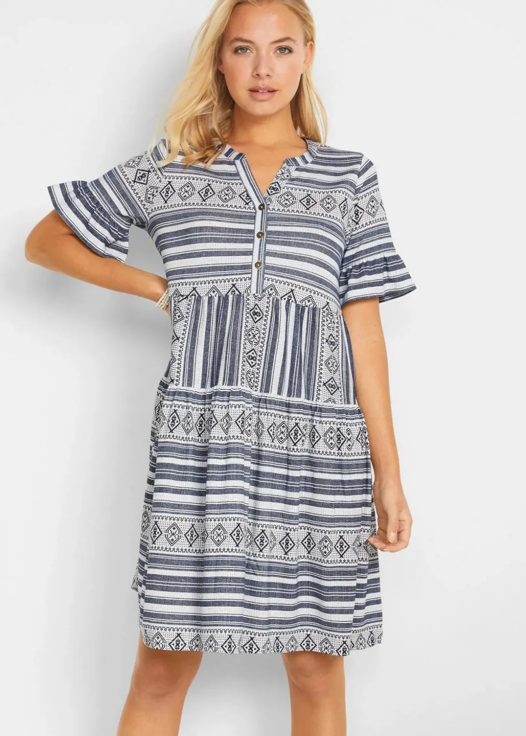 New Shirtkleid aus fließendem Viskose-Mix Damen Bekleidung·Pullover & Strickjacken|Kleider