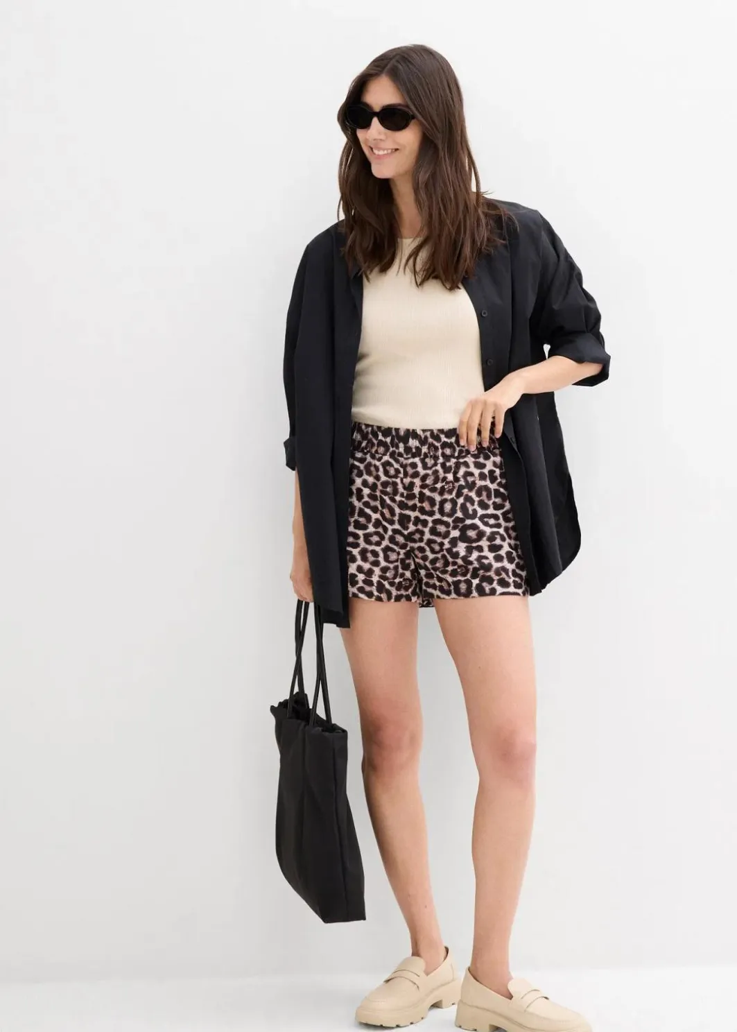 Damen bonprix Bekleidung·Outdoorbekleidung|Bekleidung·Kleider|Shorts mit elastischem Bund