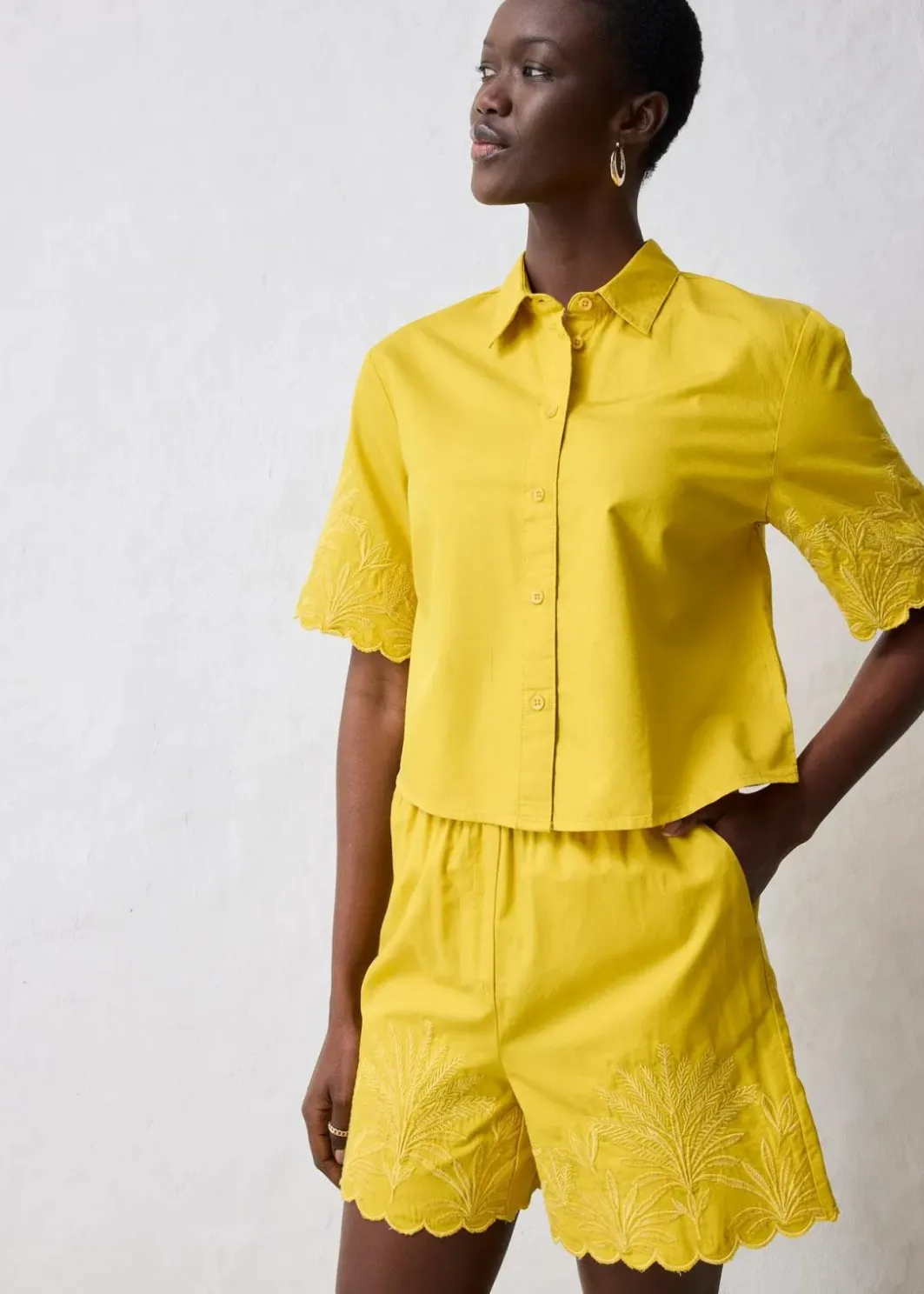 New Shorts mit Seidenanteil Damen Hosen|Premium