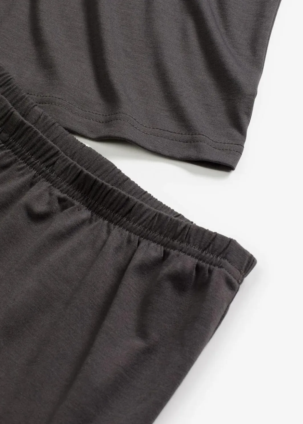 Online Shorty aus leichtem weichem Material Damen Wäsche·Nachtwäsche|Nachtwäsche