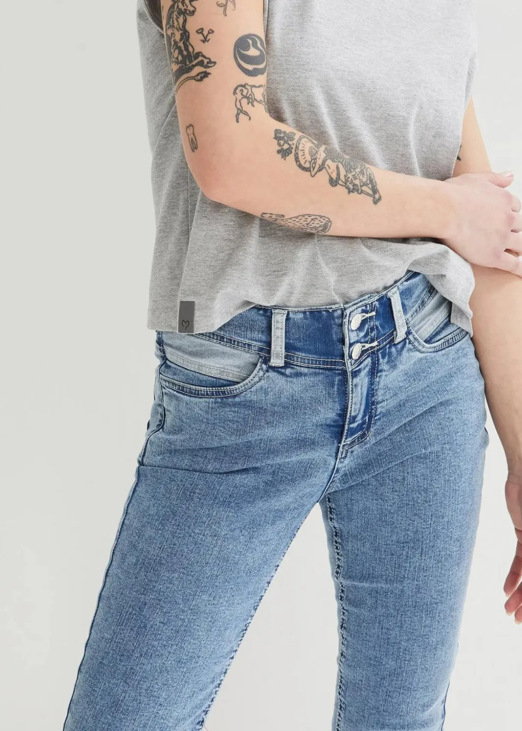 Discount Skinny Jeans Mid Waist, knieumspielend Stretch Damen Bekleidung·Shirts & Tops|Jeans