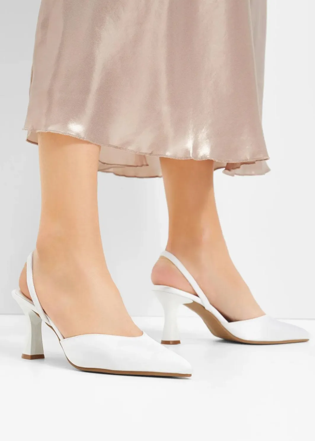 Damen bonprix Pumps|Slingpumps in Satin-Optik