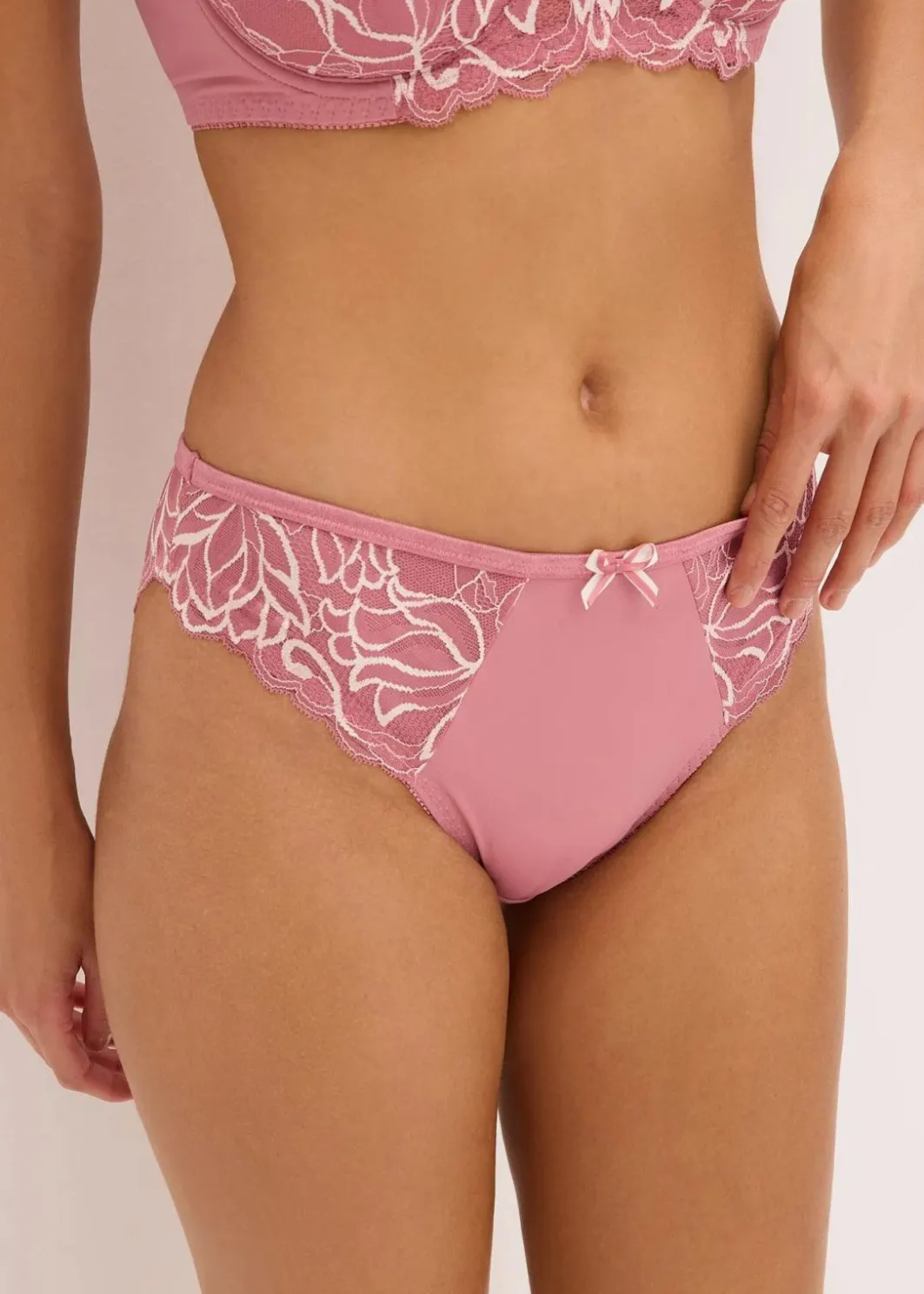 Damen bonprix Wäsche·Dessous|Wäsche·Höschen|Slip mit zarter Spitze