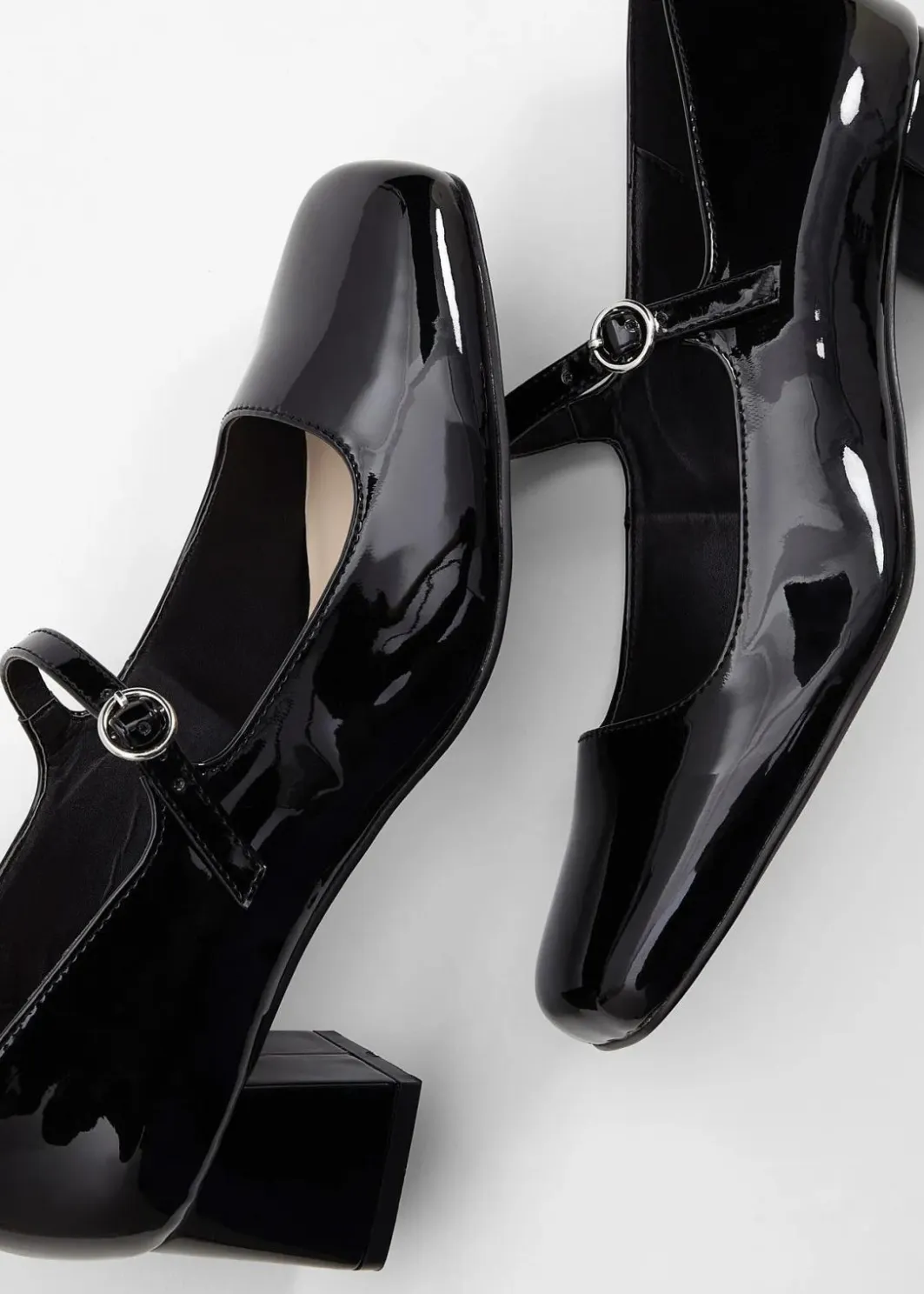 Hot Spangenpumps in Lack-Optik Damen Pumps