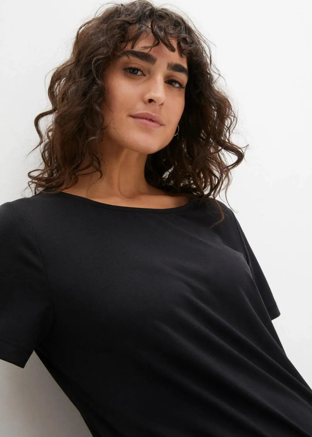 Hot Sport-Longshirt mit Rückenausschnitt Damen Bekleidung·Sweat|Nachhaltigere Materialien