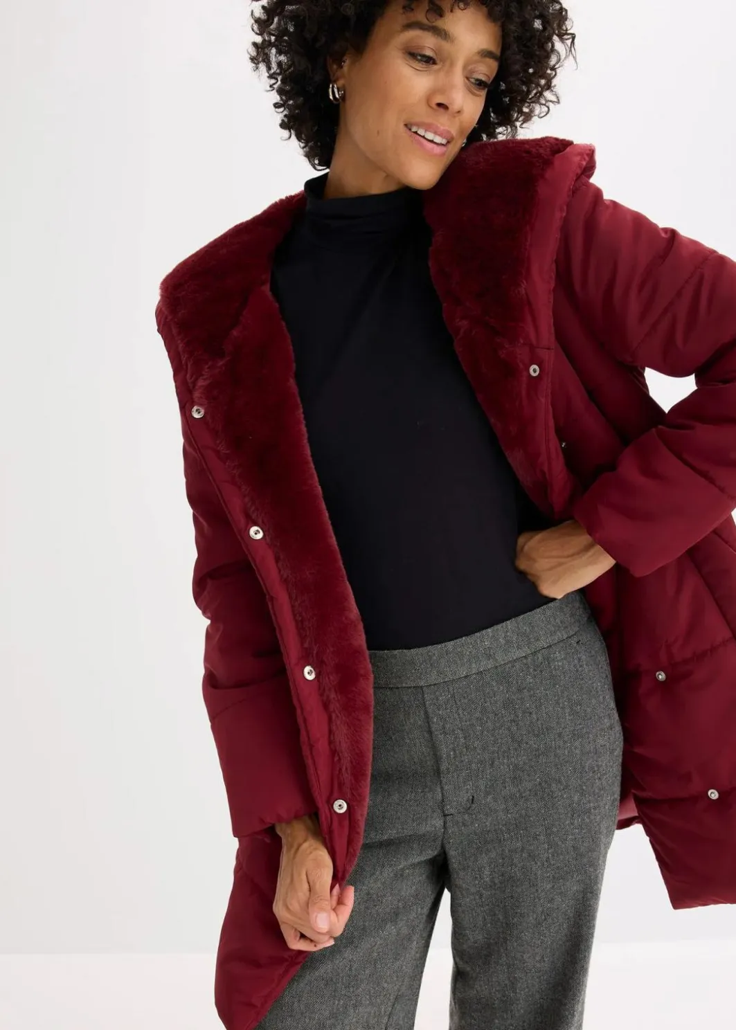 Damen bonprix Jacken & Mäntel|Nachhaltigere Materialien|Steppjacke mit Fellimitatbesatz