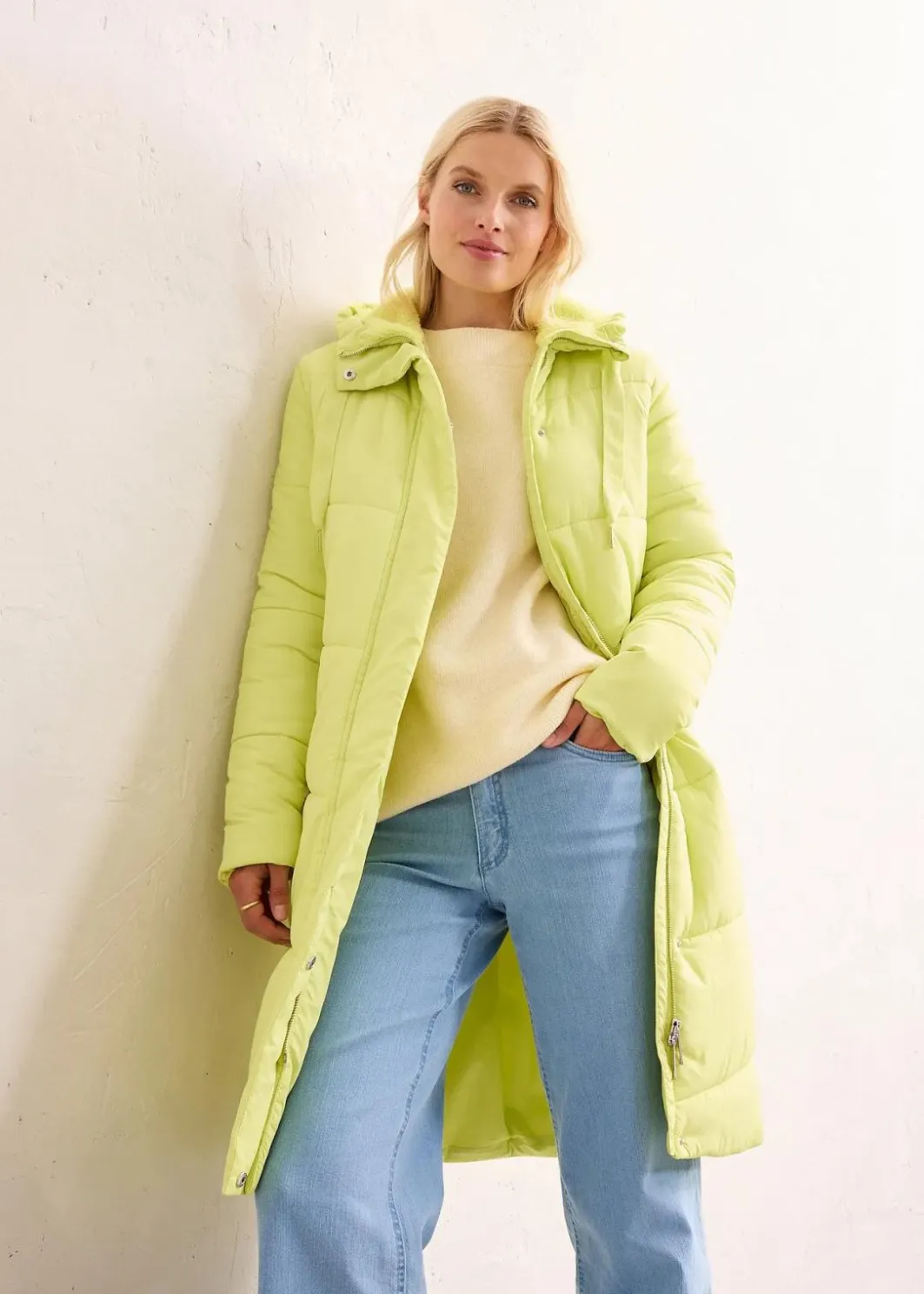 Damen bonprix Bekleidung·Hosen|Nachhaltigere Materialien|Steppmantel mit Teddyfutter in der Kapuze