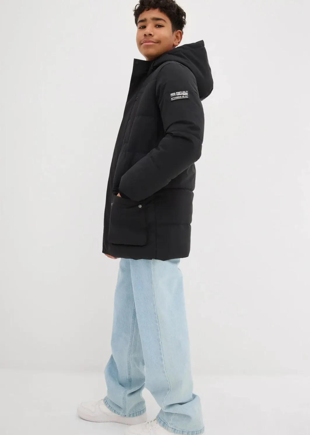 New Stepp-Parka mit sportiven Details und Kapuze Kinder Jungen 9-16 Jahre·Jacken & Outdoor|Jungen 2-8 Jahre·Nachhaltigere Materialien