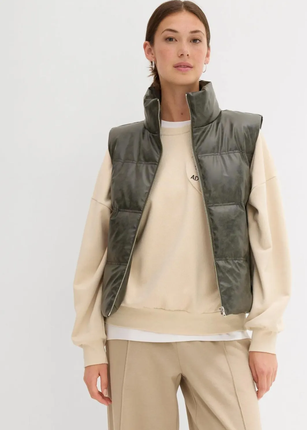 Steppweste aus Lederimitat Damen Bekleidung·Hosen|Nachhaltigere Materialien
