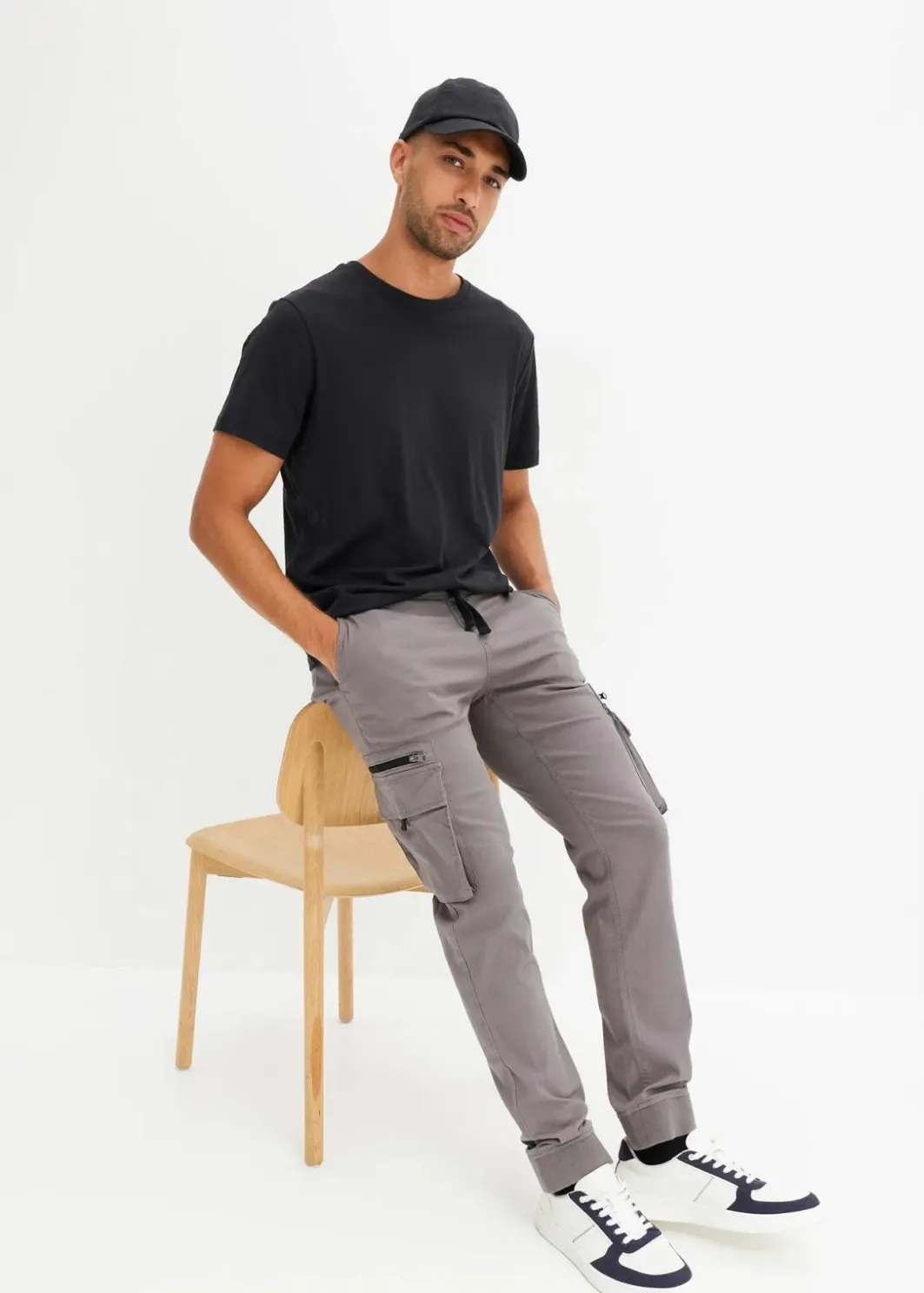 Outlet Stretch-Schlupfhose mit Cargotaschen, Regular Fit Herren Große Größen|Hosen