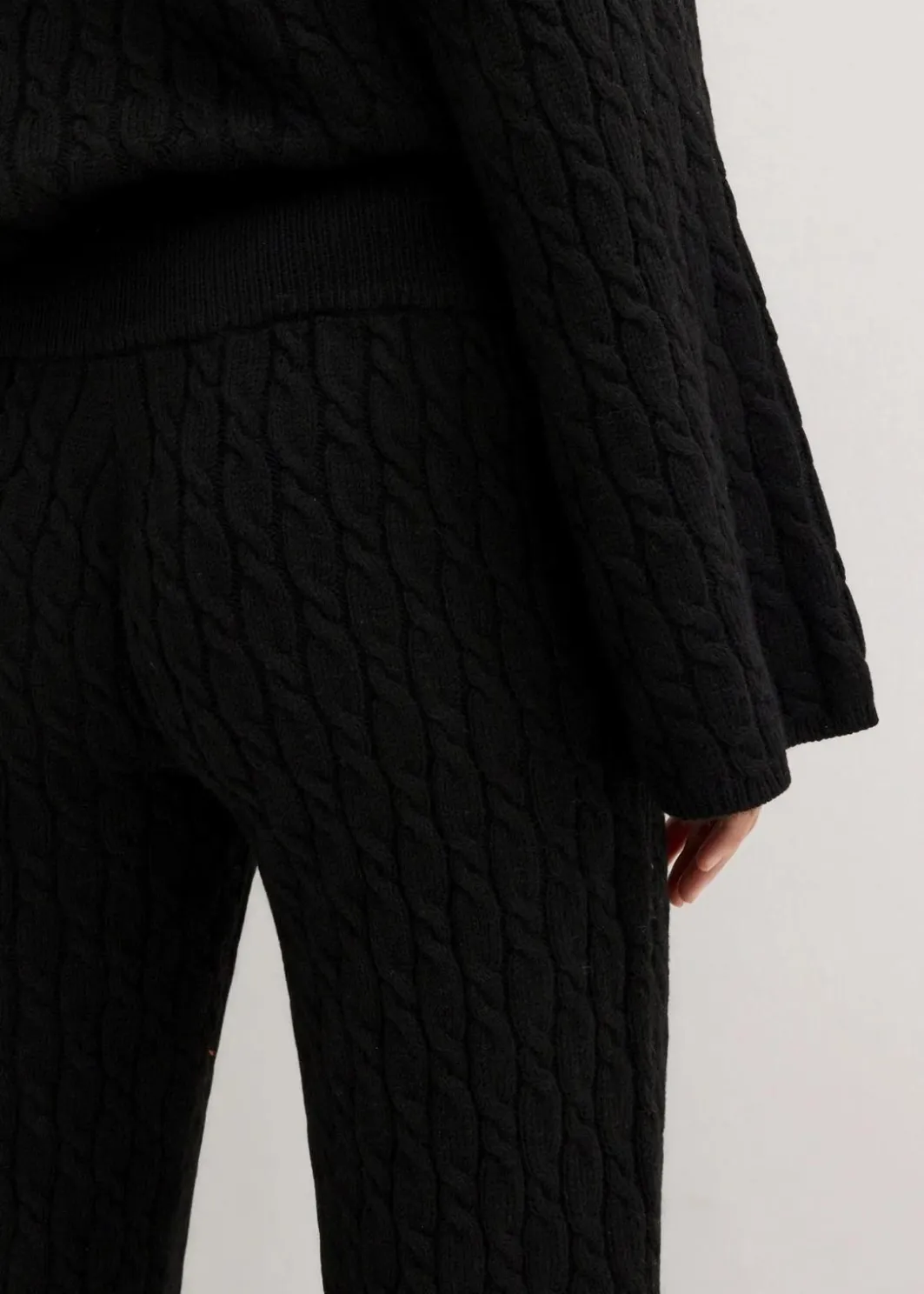 Sale Strickhose mit Zopfmuster Damen Bekleidung·Kleider|Hosen