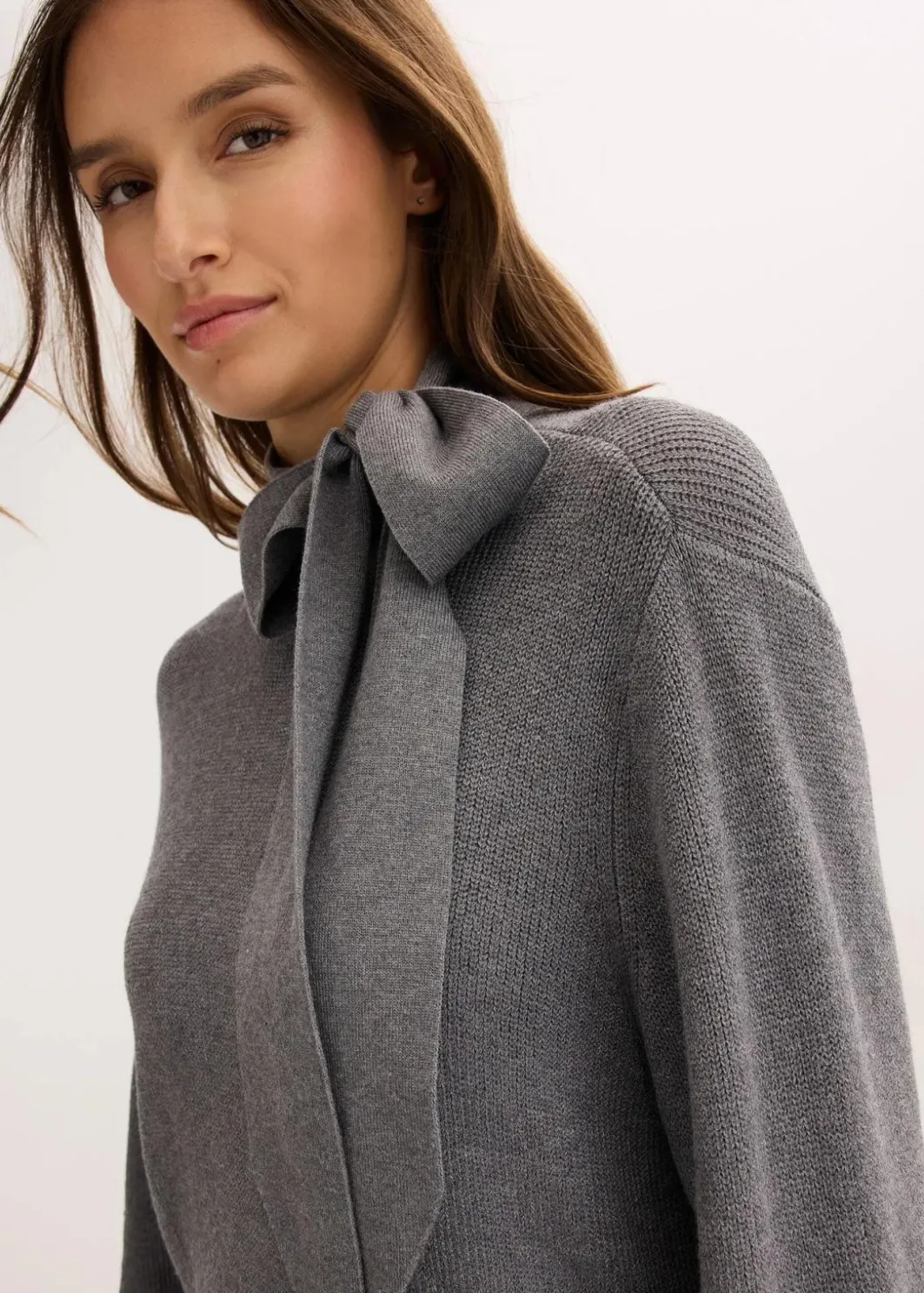 New Strickkleid mit Schleife aus softem Viskose-Mix Damen Bekleidung·Umstandsmode|Strickmode