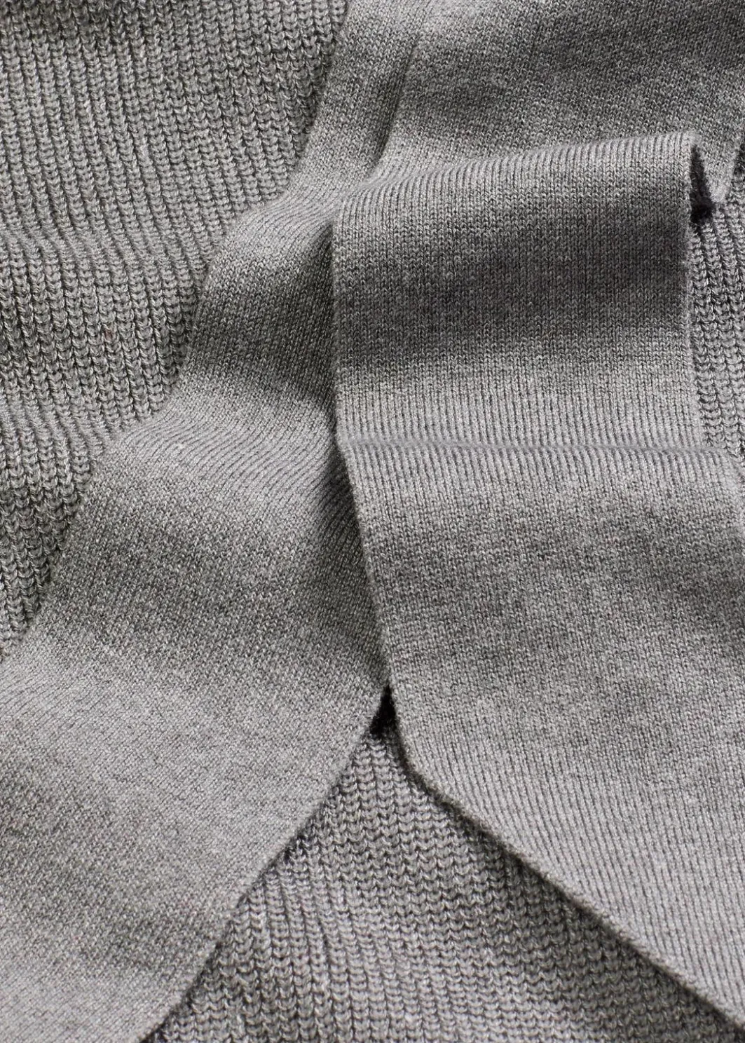 New Strickkleid mit Schleife aus softem Viskose-Mix Damen Bekleidung·Umstandsmode|Strickmode