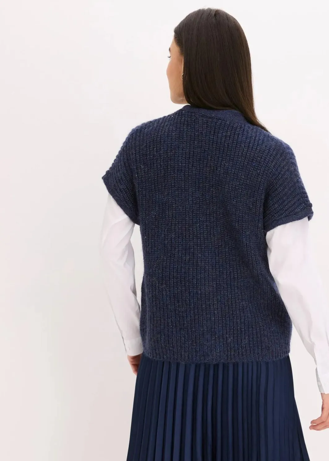Sale Strick-Weste mit dekorativen Knöpfen und Wollanteil Damen Bekleidung·Umstandsmode|Strickmode