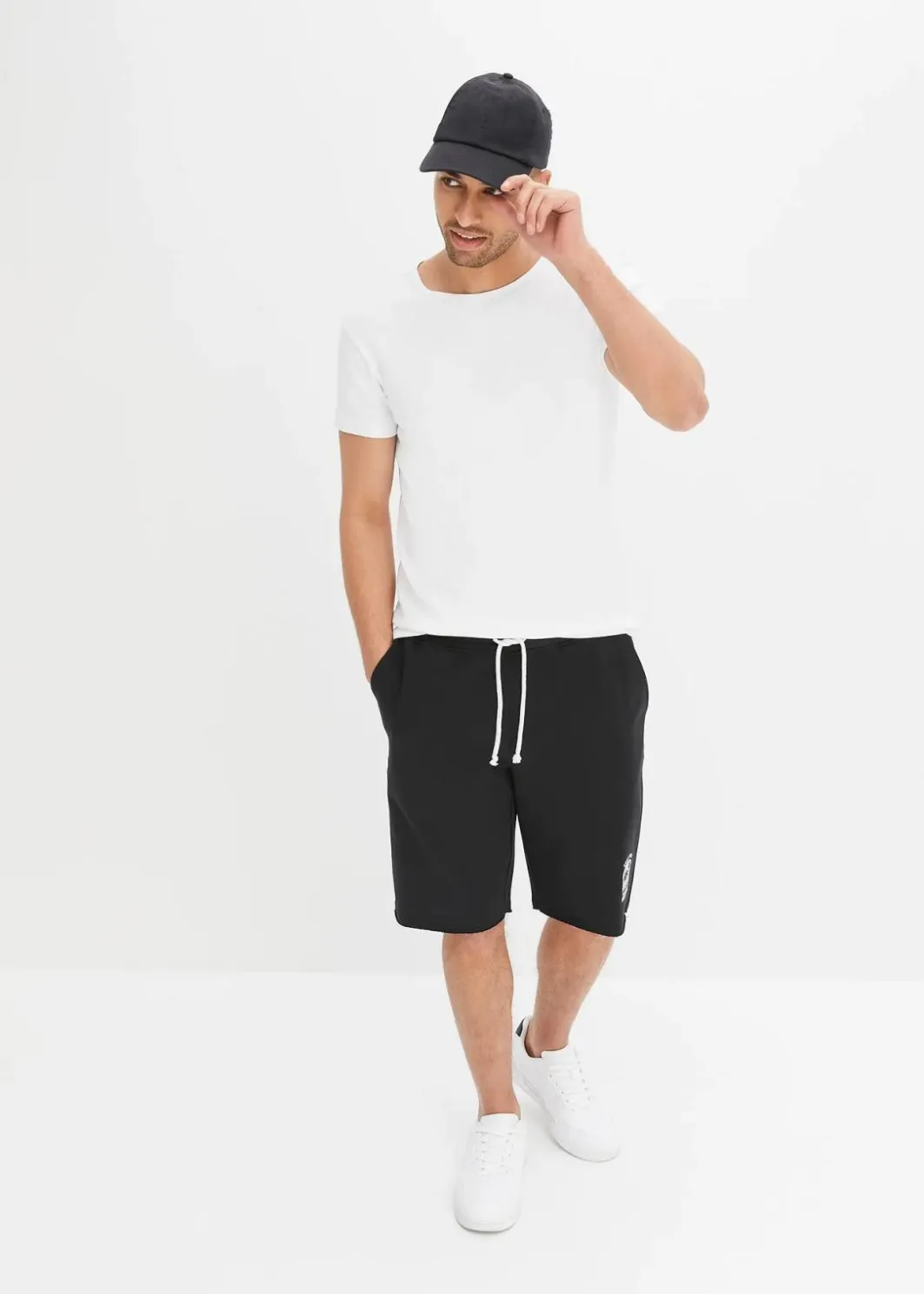 Herren bonprix Große Größen|Shorts|Sweat-Bermuda mit offenen Kanten aus reiner Bio Baumwolle, Loose Fit