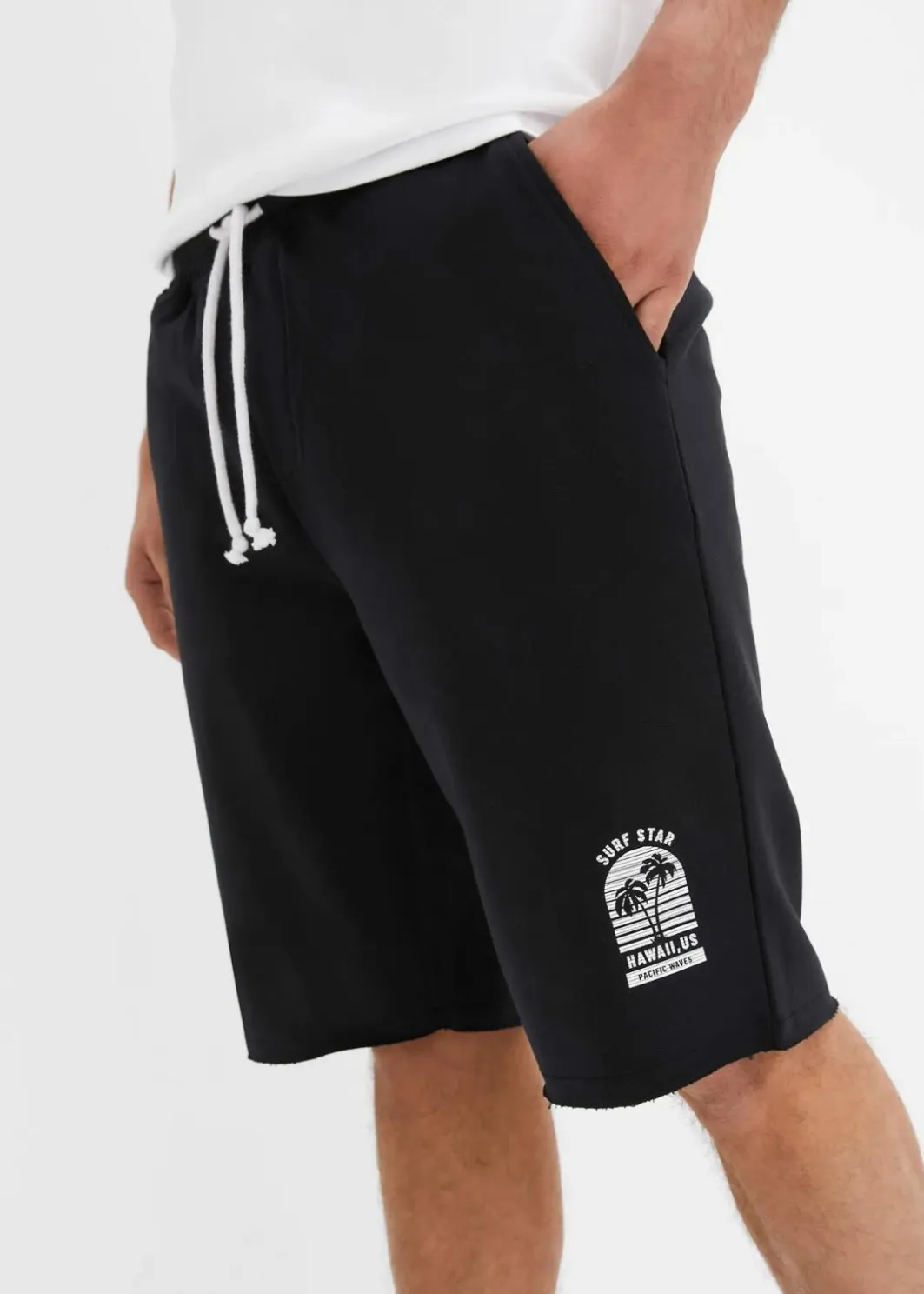 Herren bonprix Große Größen|Shorts|Sweat-Bermuda mit offenen Kanten aus reiner Bio Baumwolle, Loose Fit