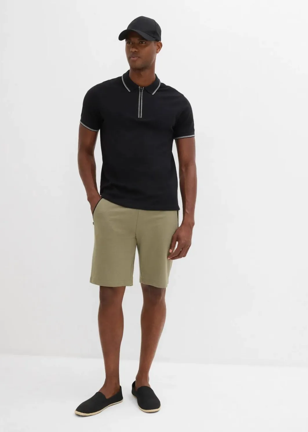 Sale Sweat-Bermuda mit praktischen Reißverschlusstaschen Herren Sweat|Hosen