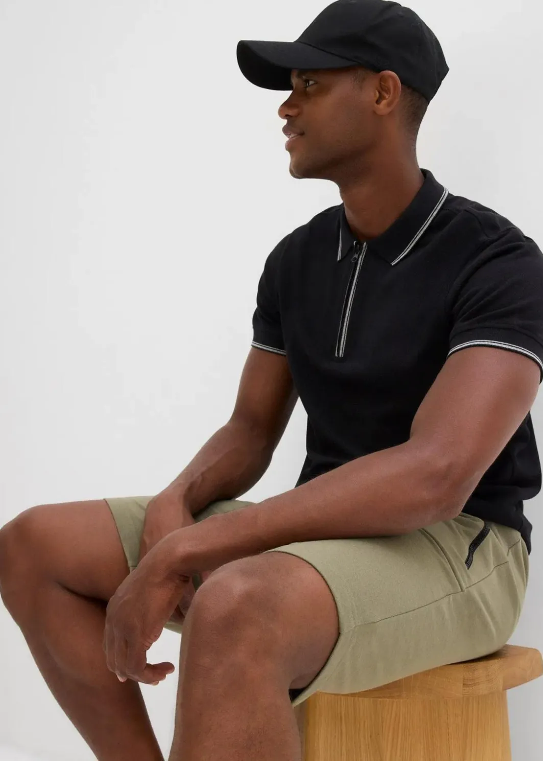 Sale Sweat-Bermuda mit praktischen Reißverschlusstaschen Herren Sweat|Hosen