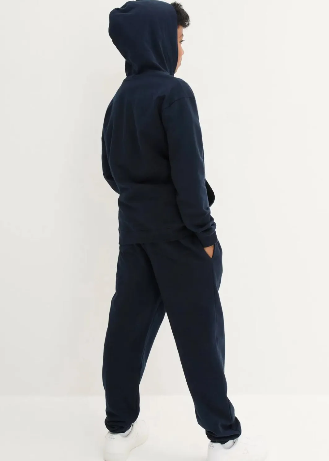 Kinder bonprix Jungen·Nachtwäsche|Mädchen·Nachtwäsche|Sweatshirt und Sweathose aus weicher Baumwolle (2-tlg.Set)