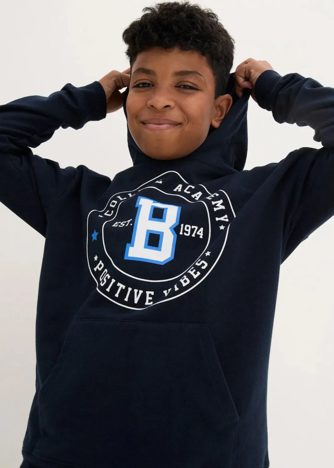 Kinder bonprix Jungen·Nachtwäsche|Mädchen·Nachtwäsche|Sweatshirt und Sweathose aus weicher Baumwolle (2-tlg.Set)