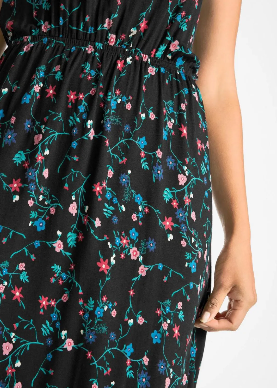 Best tailliertes Maxi-Kleid mit Druck Damen Bekleidung·Pullover & Strickjacken|Kleider