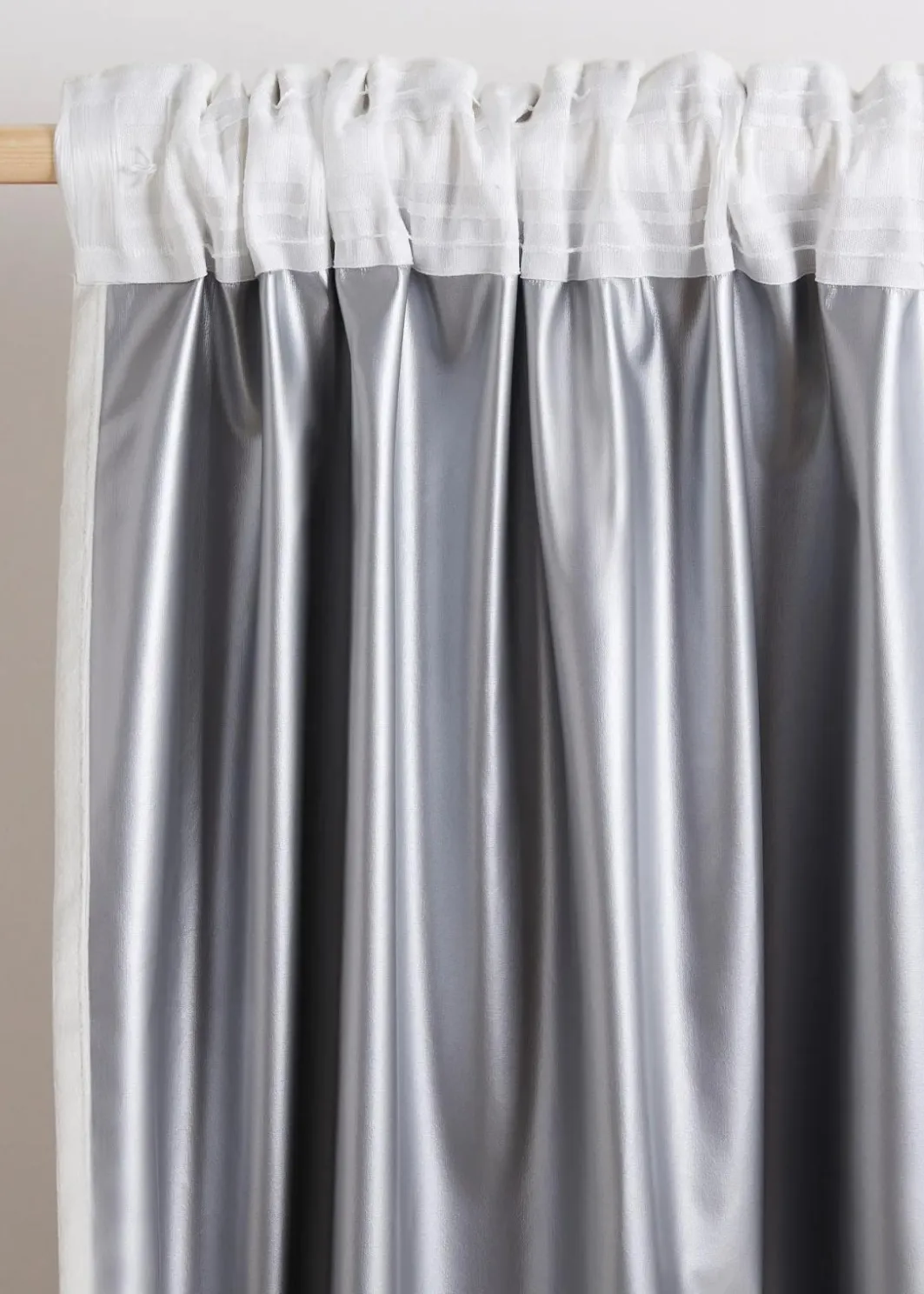 bonprix Vorhänge|Fensterverdunkelung|Thermo Verdunkelungsvorhang mit samtiger Oberfläche (1er Pack)