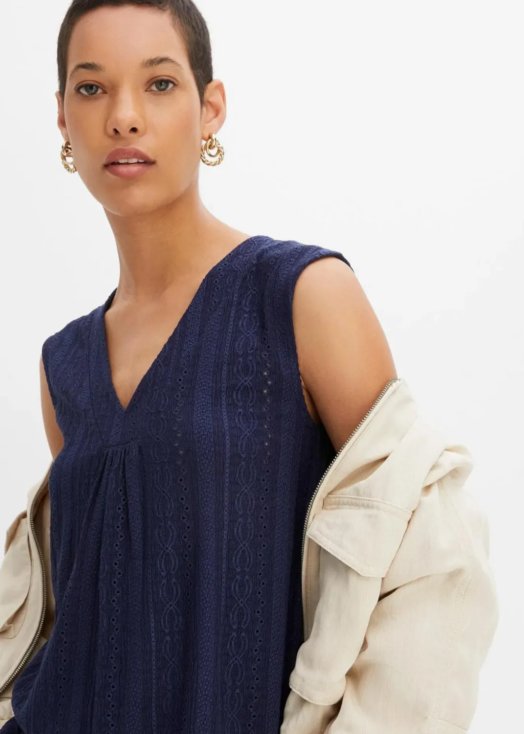 Damen bonprix Shirts & Tops|Top mit Lochstickerei