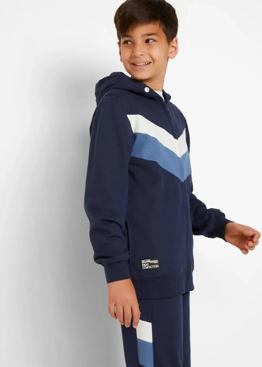Kinder bonprix Jungen 9-16 Jahre·Shorts|Jungen 9-16 Jahre·Sweat & Strick|Trainingsanzug aus reiner Bio-Baumwolle (2-tlg. Set)