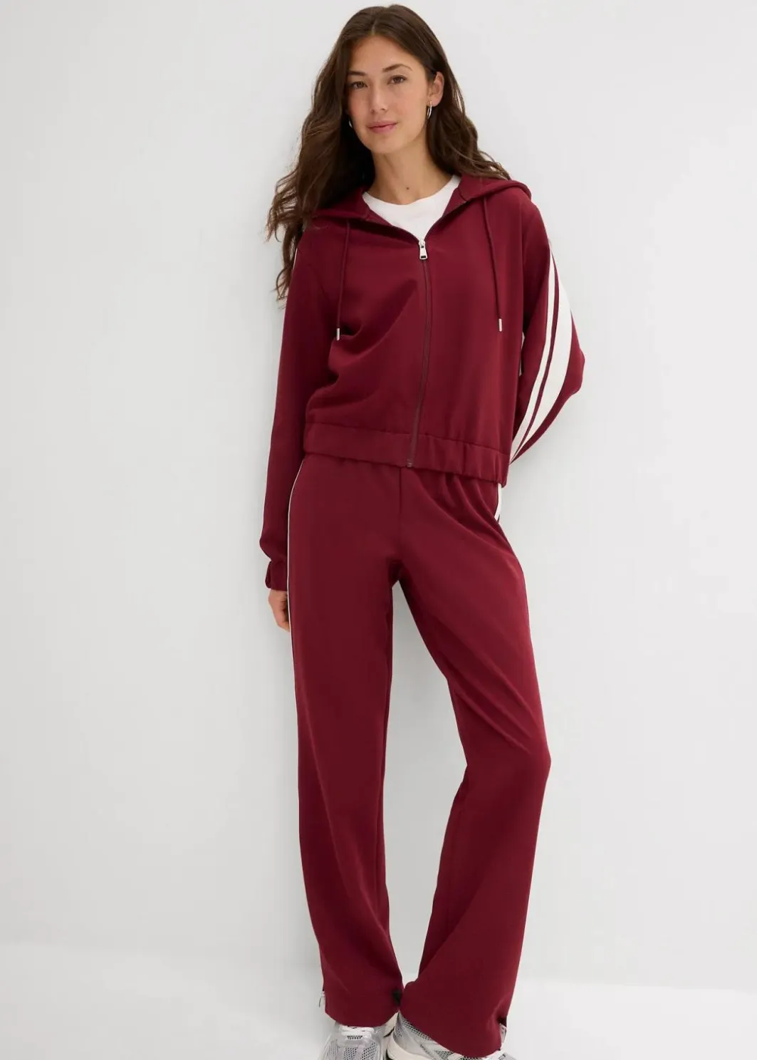 Best Trainingsjacke mit sportivem Streifen Damen Bekleidung·Hosen|Zweiteiler & Sets