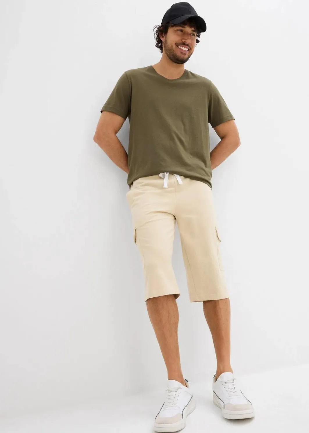 Herren bonprix Shirts & Polos|Basics|T-Shirt mit V-Ausschnitt (3er Pack)