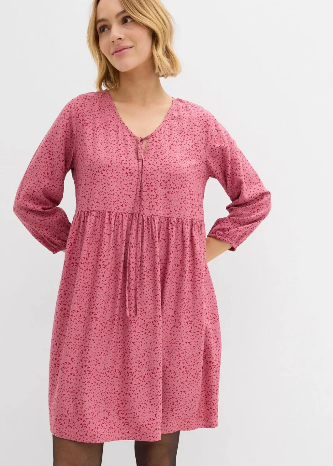 Tunika-Kleid aus fließender Vikose Damen Bekleidung·Pullover & Strickjacken|Kleider