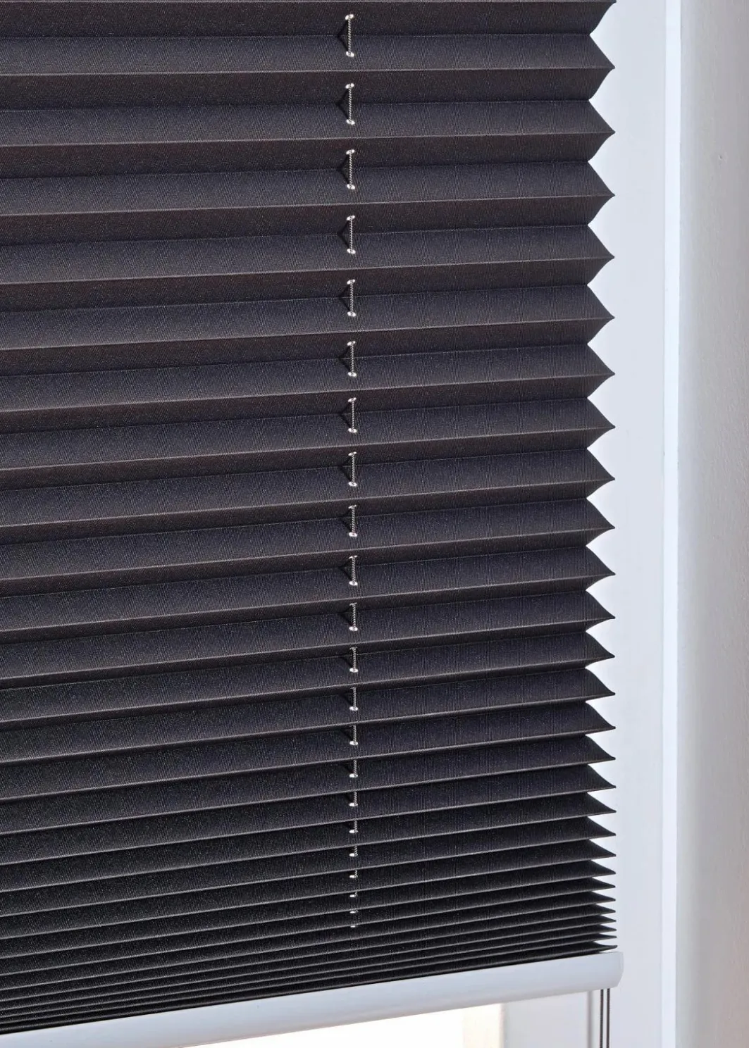 bonprix Fensterverdunkelung|Fensterverdunkelung|Verdunkelungsplissee einfarbig mit weißer Rückseite