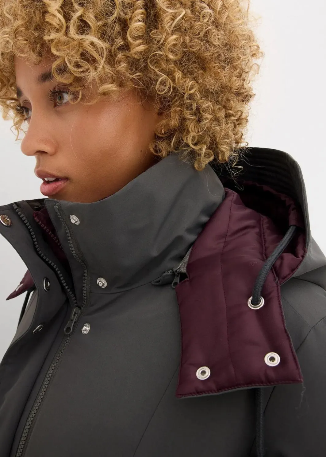 Damen bonprix Bekleidung·Hosen|Jacken & Mäntel|Wasserabweisende Outdoorjacke, 2in1-Optik