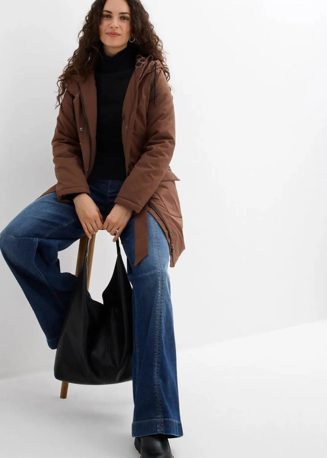 Damen bonprix Bekleidung·Hosen|Jacken & Mäntel|Wasserabweisender Outdoor-Kurzmantel mit Gürtel, Leo-Futter