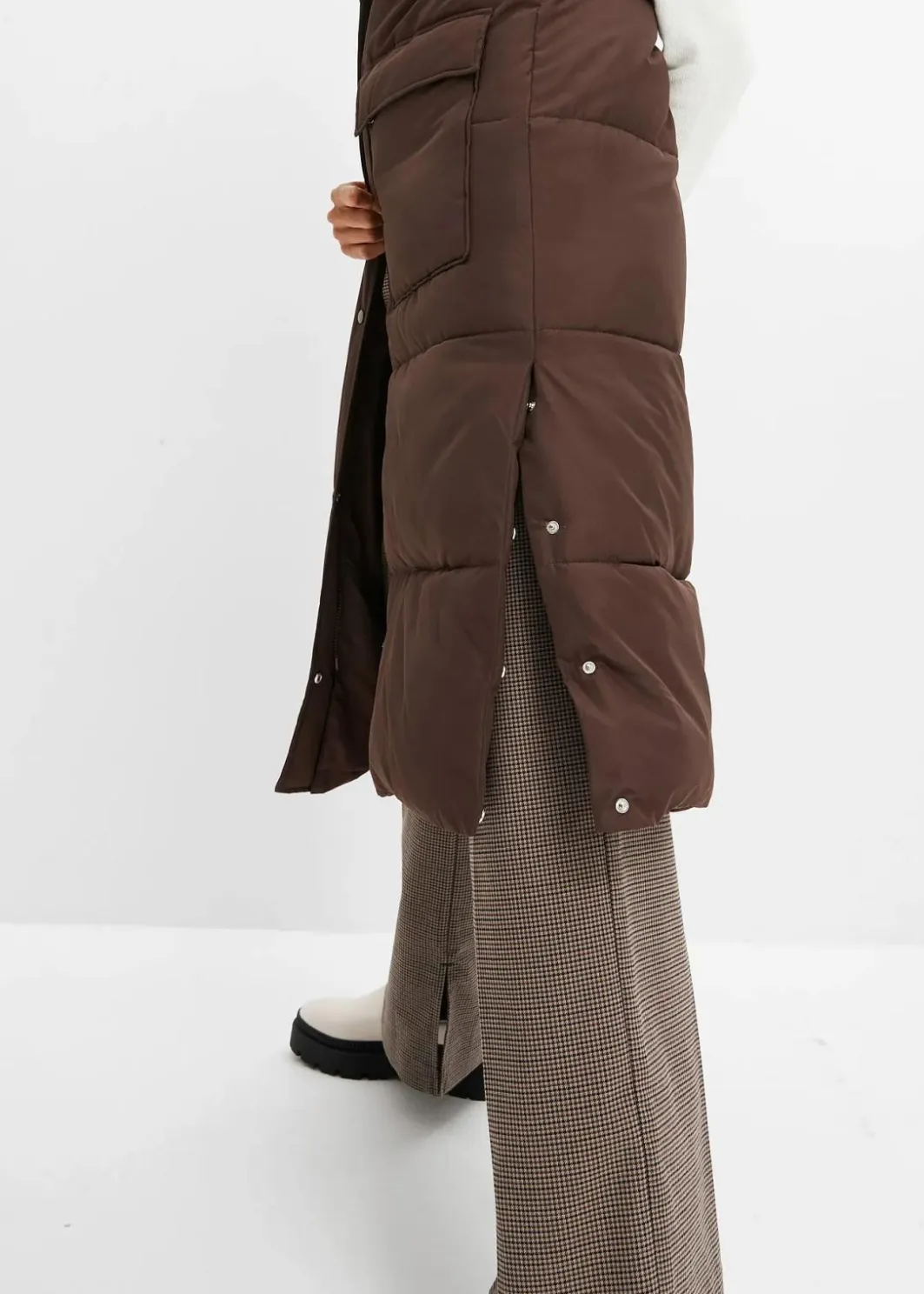 Outlet Wattierte Steppweste mit abnehmbarer Kapuze Damen Nachhaltigere Materialien|Jacken & Mäntel