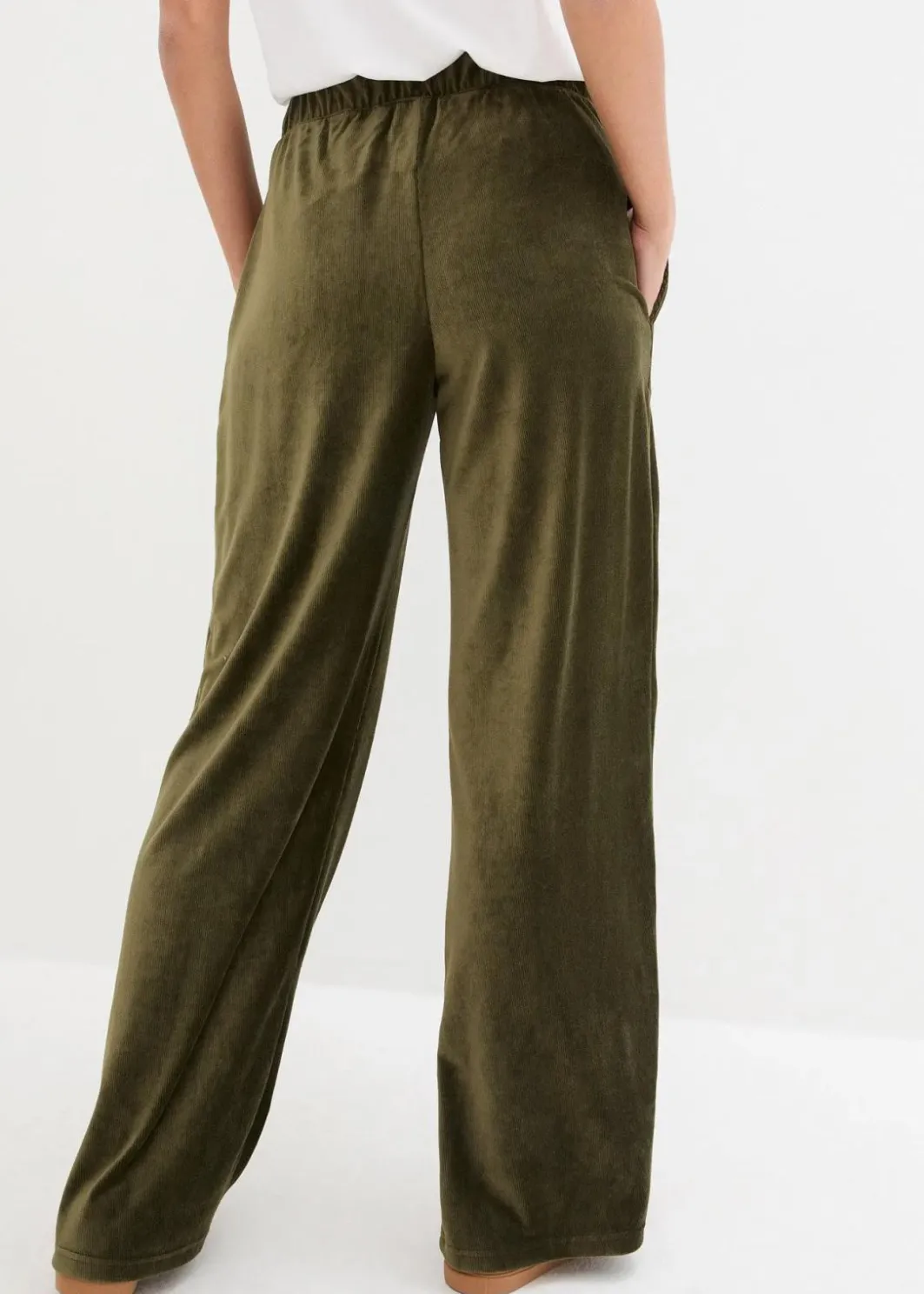 Damen bonprix Bekleidung·Kleider|Hosen|Weite Schlupfhose in Cordoptik
