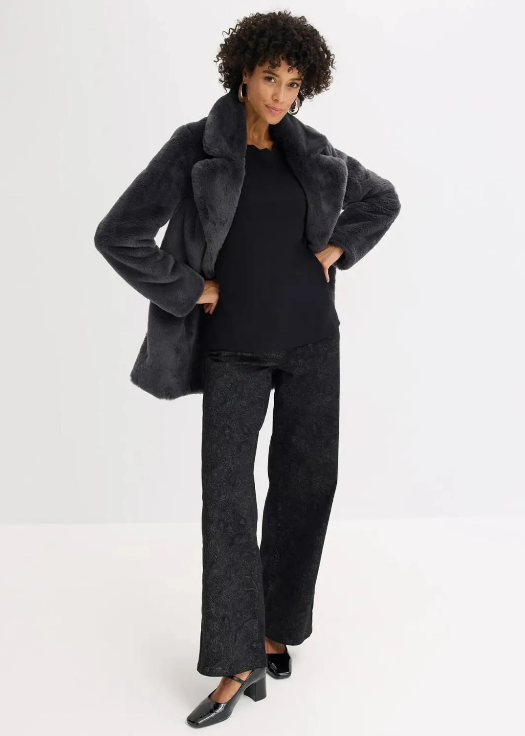 Discount Wellenkanten Shirt aus Punto di Roma Damen Shirts & Tops