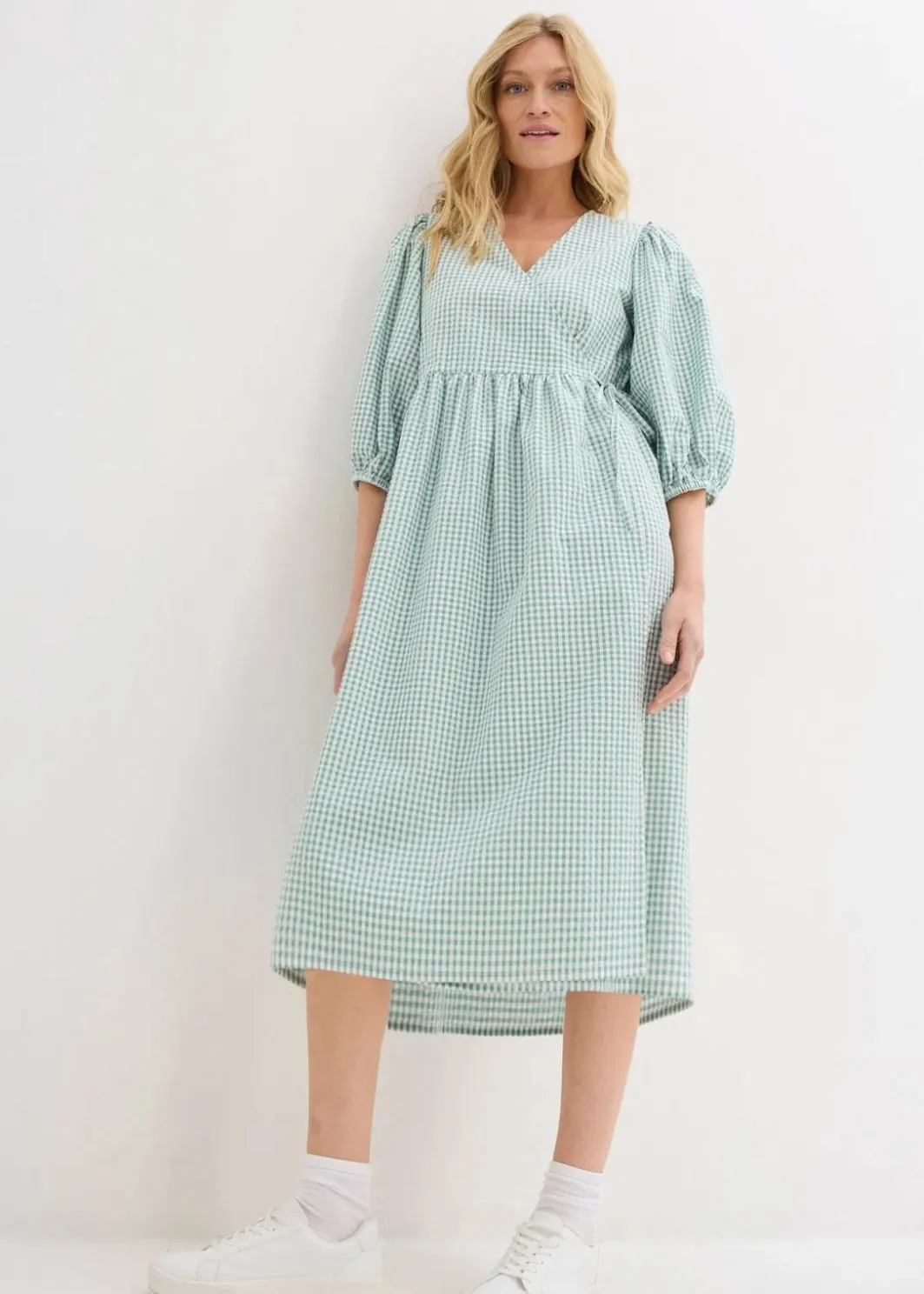 Damen bonprix Kleider|Bekleidung·Pullover & Strickjacken|Wickelkleid aus Strukturmaterial