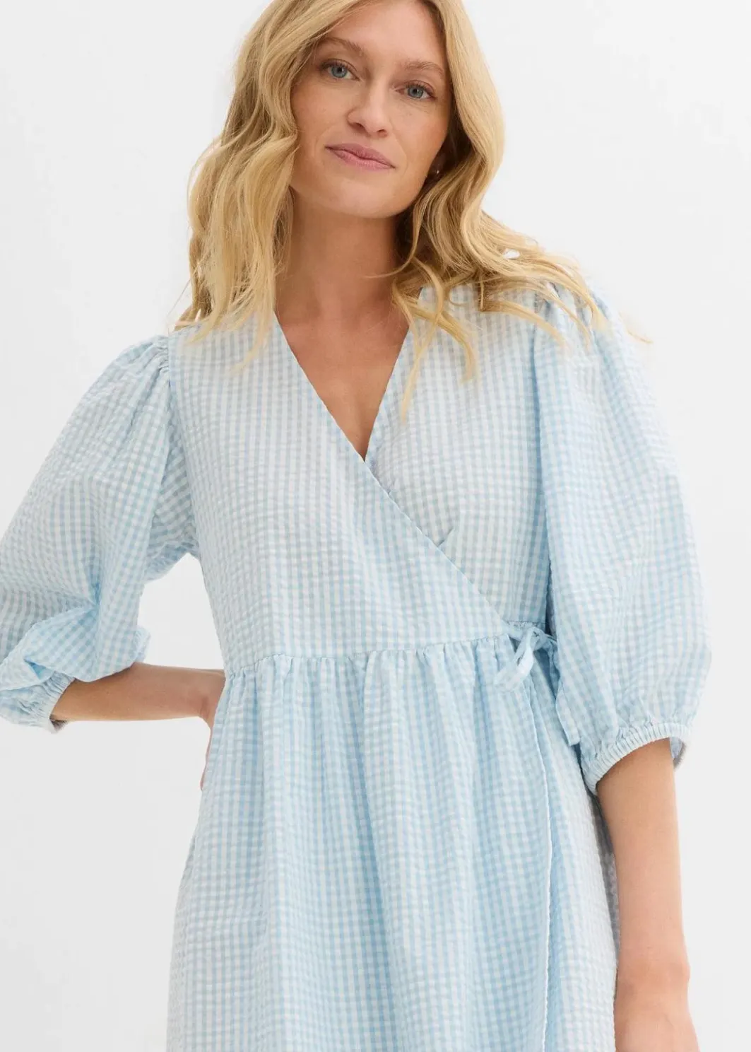Damen bonprix Bekleidung·Pullover & Strickjacken|Kleider|Wickelkleid aus Strukturmaterial