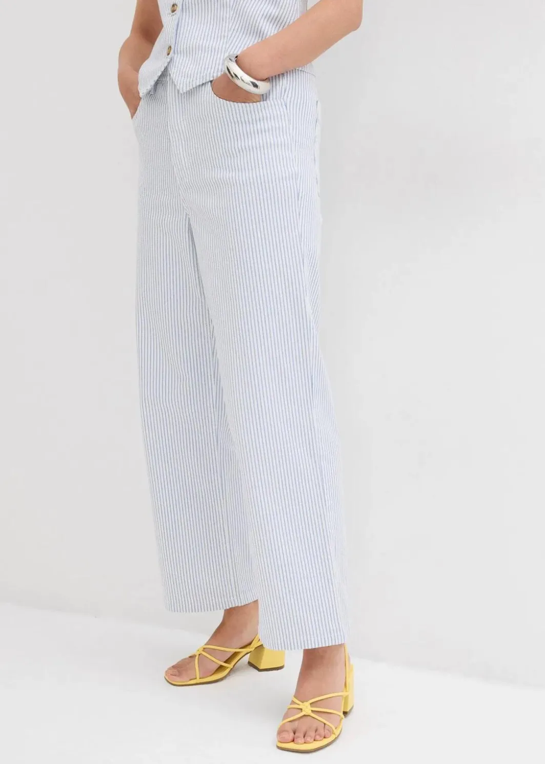 New Wide-Leg-Jeans High Waist, cropped Damen Bekleidung·Shirts & Tops|Jeans